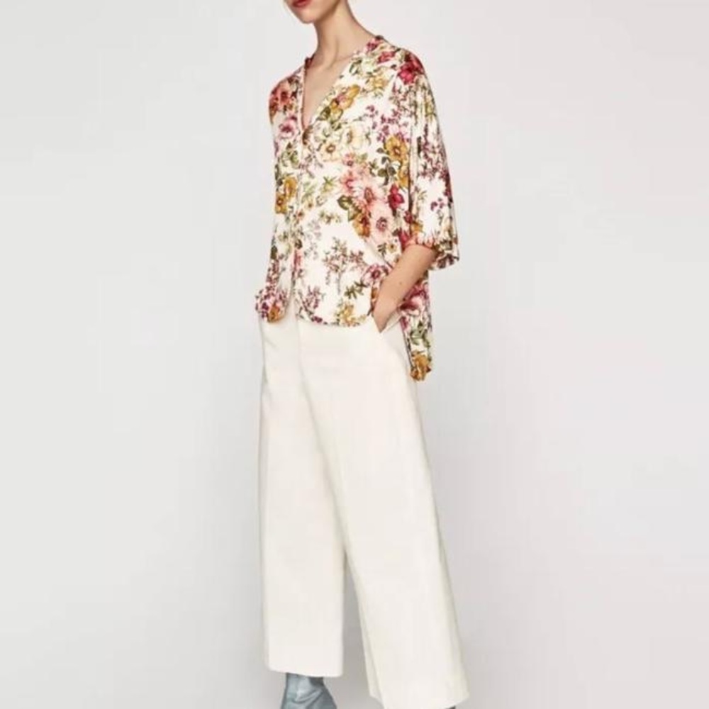 Zara • Flowing Floral High Lo Button Down Blouse